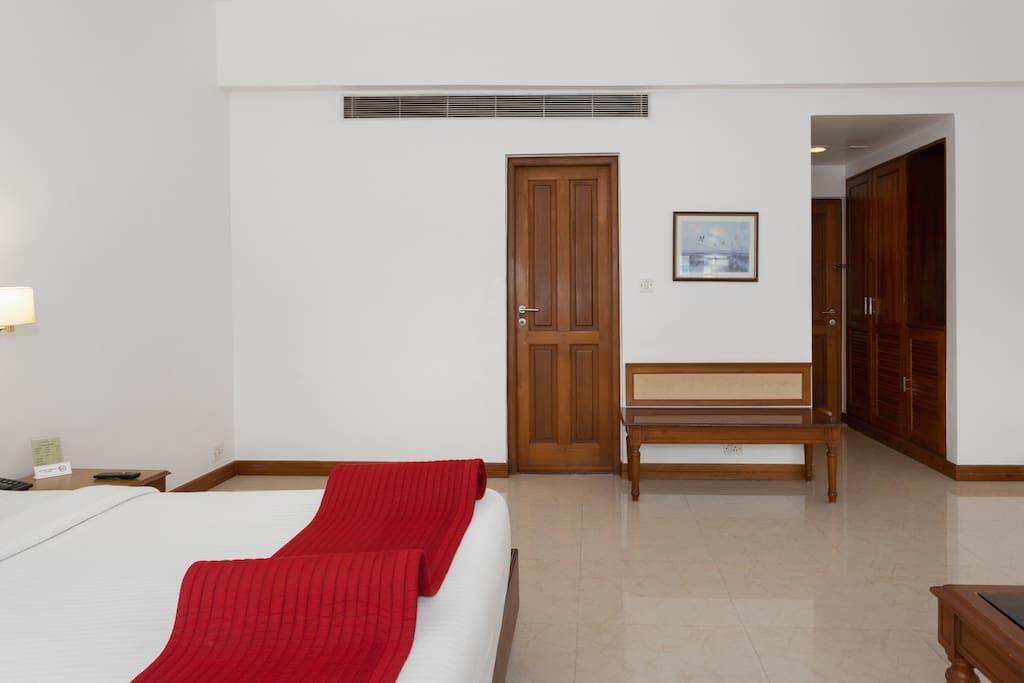 The Avenue Center Hotel Kochi Екстериор снимка