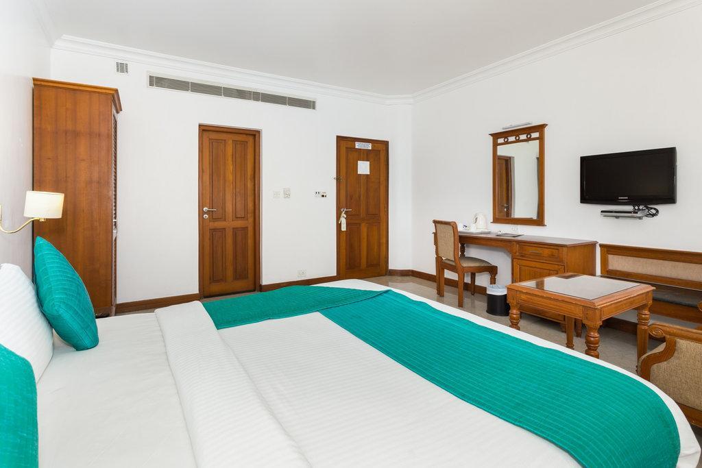 The Avenue Center Hotel Kochi Екстериор снимка