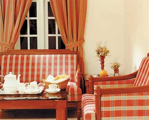The Avenue Center Hotel Kochi Екстериор снимка