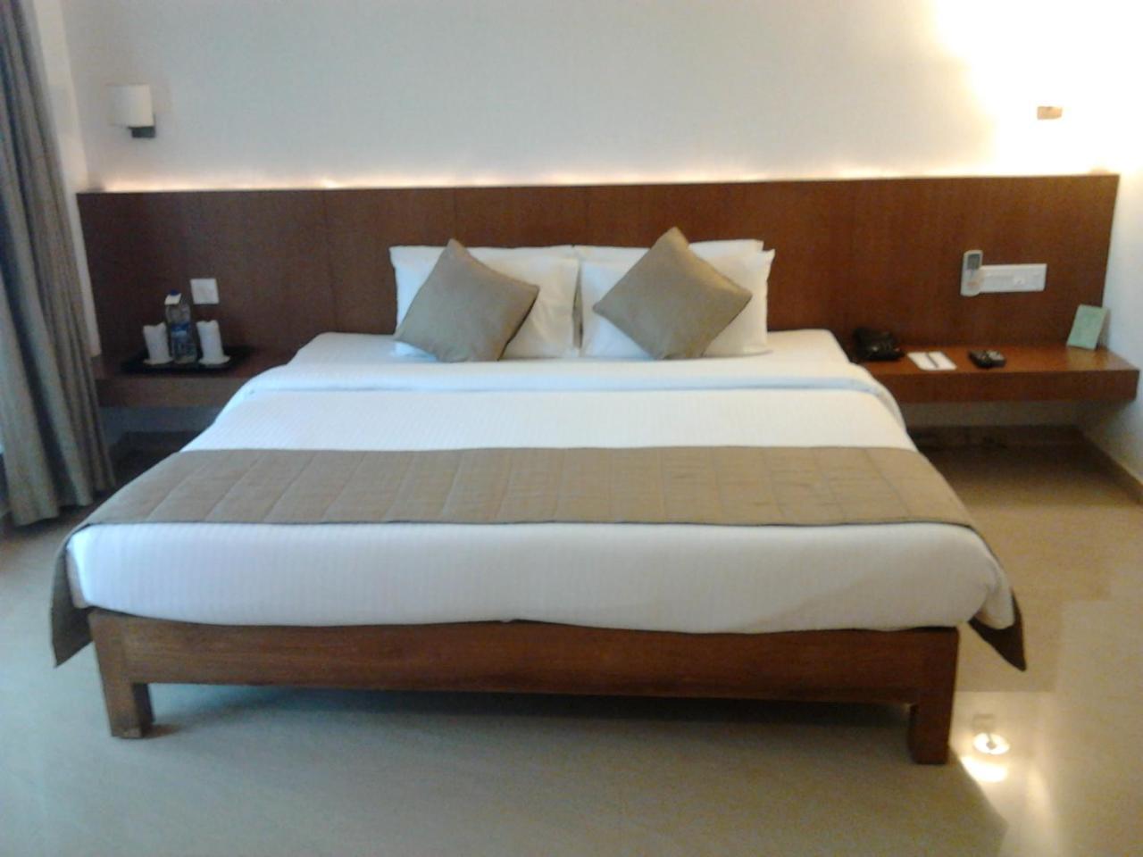 The Avenue Center Hotel Kochi Екстериор снимка
